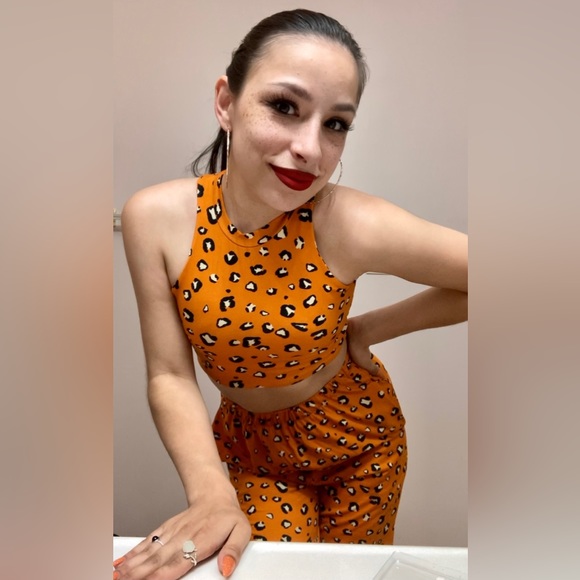 🍀Meet your Posher, Jade 🐞 - Picture 5 of 6